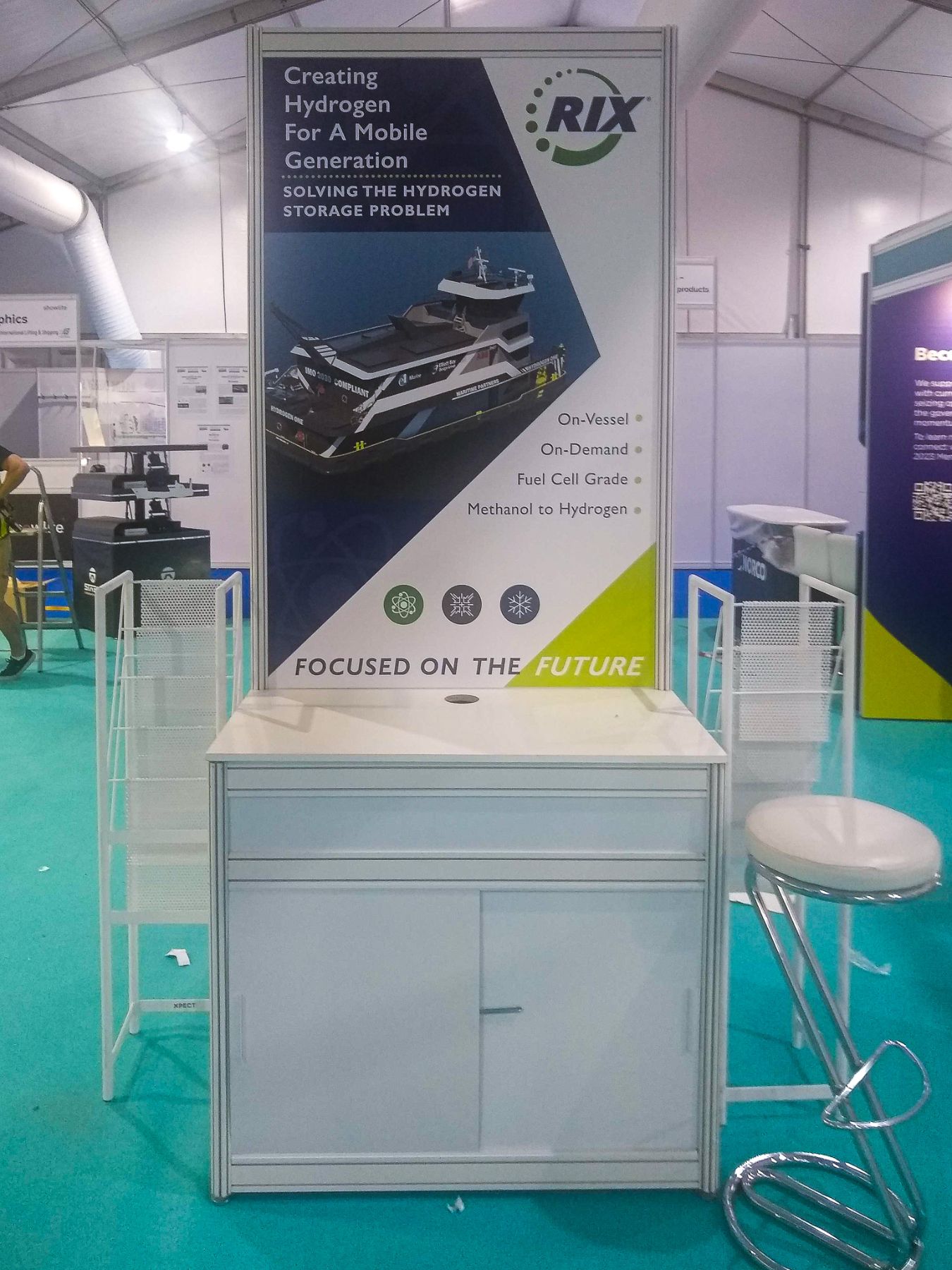 Seawork_pod-2.jpg