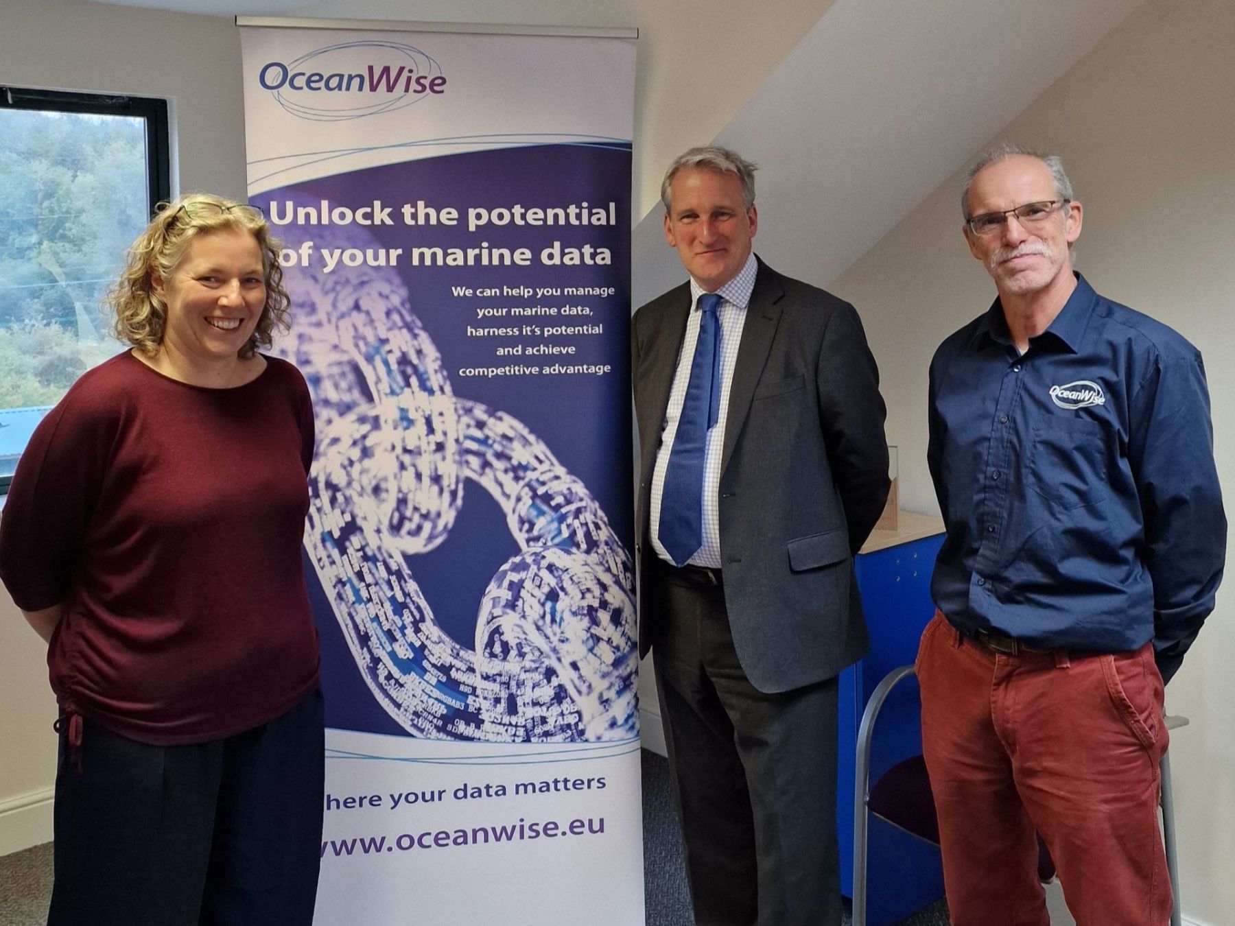 MP Damian Hinds Visits OceanWise to Explore SME Maritime Innovation