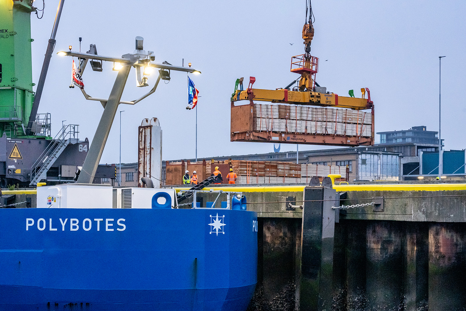 Nectar Cargo Handling Belgium -  Receives Inaugural Barge Service from Inland Vessel ‘Polybotes’: Sustainable Estuary Container Shipping is Growing in the Port of Ostend. 