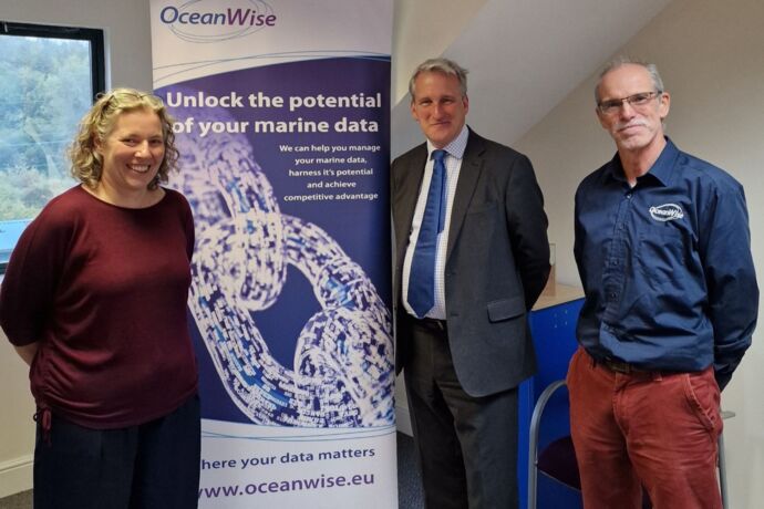 MP Damian Hinds Visits Oceanwise.jpeg