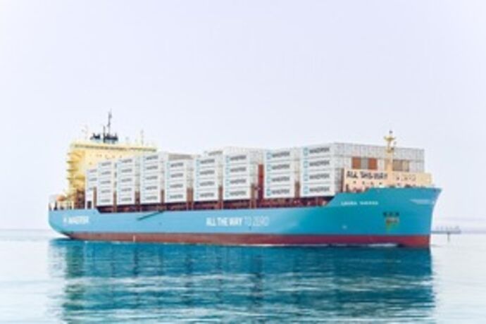 s300_laura-mærsk-suez-canal.jpg